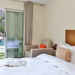 Отель Bella Sombra 3*